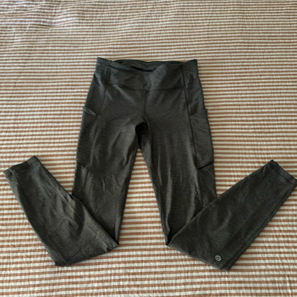 Lululemon leggings with pockets